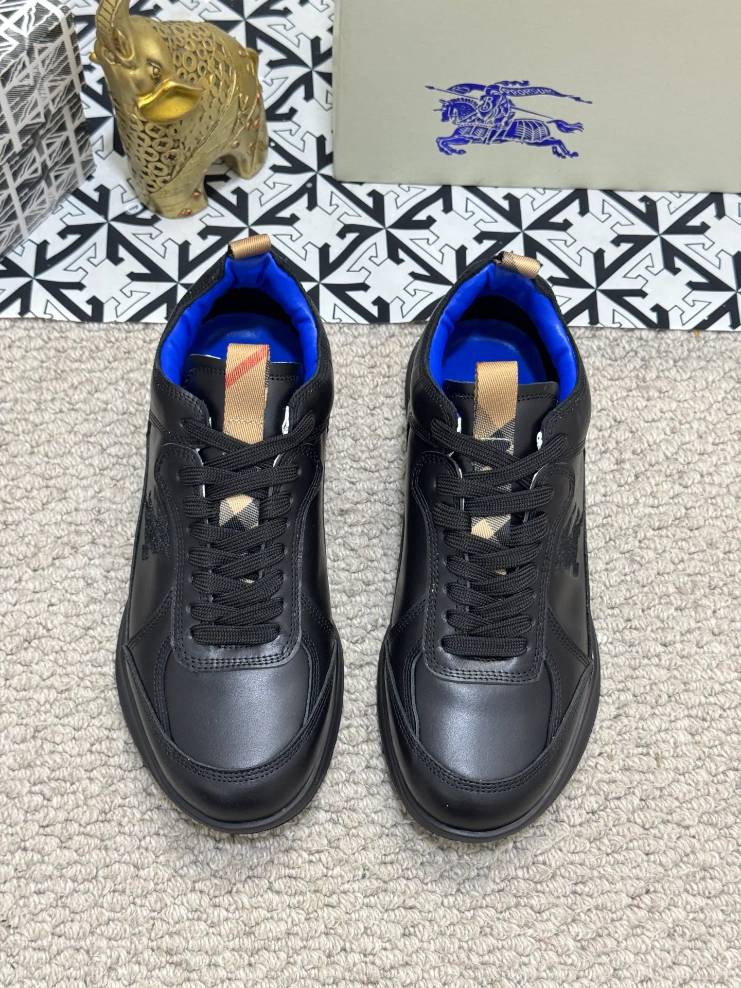 Men's shoes 💰420 [New style] 🐝🐝 [BURBERRY] Burberry - high-end quality original order 🔍🔍🔍 Upper: imported 🔝 calfskin, brand knitted pattern, tongue brand cloth label, lining: sheepskin lining, - outsole: rubber; two-color molded outsole, ultra-high quality control·fine workmanship: highlighted (high-end·luxury·grade) Size :38-44 (45 customized